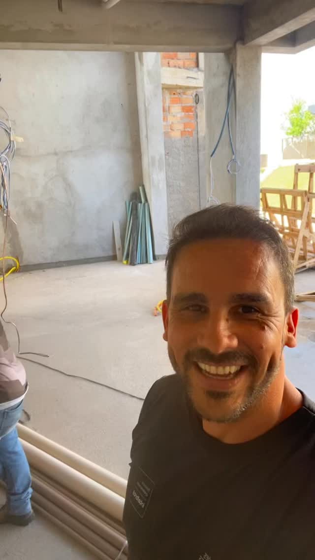 Montagem para base do quadro de automação #deusnocomando #parademinas #automacaoresidencial #infraestrutura #automação #nossasenhoraaparecida #engenharia