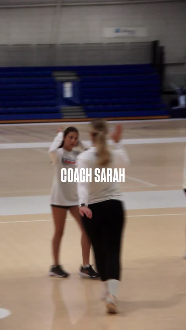 A coach with a vision, a voice, and a heart that drives every player forward. We are forever grateful for Sarah’s knowledge and wisdom @bowennn 💙🧡
#HPNNZTOUR #coach #leader #newzealand #teamwork