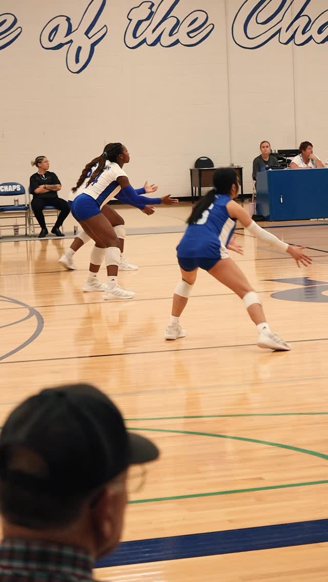 š Game on! It was so awesome to watch @vernoncollegevb #vernontx #collegelifeš #collegesports #vernoncollege #wifestuff
