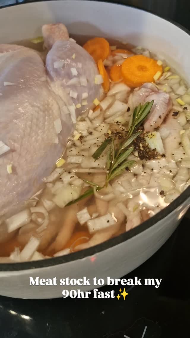 Tomorrow morning I’ll break my 90-hour fast - straight into the GAPS Intro Stages.
This pot of homemade chicken stock is my first meal, rich with minerals, gelatin, and deep nourishment. Fasting isn’t about deprivation, it’s about rest and repair, giving the body space to heal.
This fast felt deeper and slower than my last one, but exactly what I needed, a full reset for my gut, hormones, and nervous system.
Next stop: gentle GAPS intro foods, rebuilding from the inside out 💛
#GAPSProtocol #GutHealing #FastingReset #GAPSIntro #HealingFromWithin #NourishedWithLove #DeepHealing #RealFoodHealing #NaturalDetox #HolisticHealth