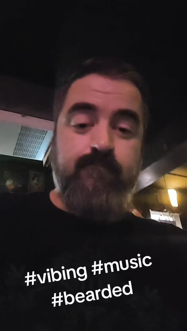Beer and music. Making reels and drinking beer. #beer #selfies #bearded #beardedbeerdrinker