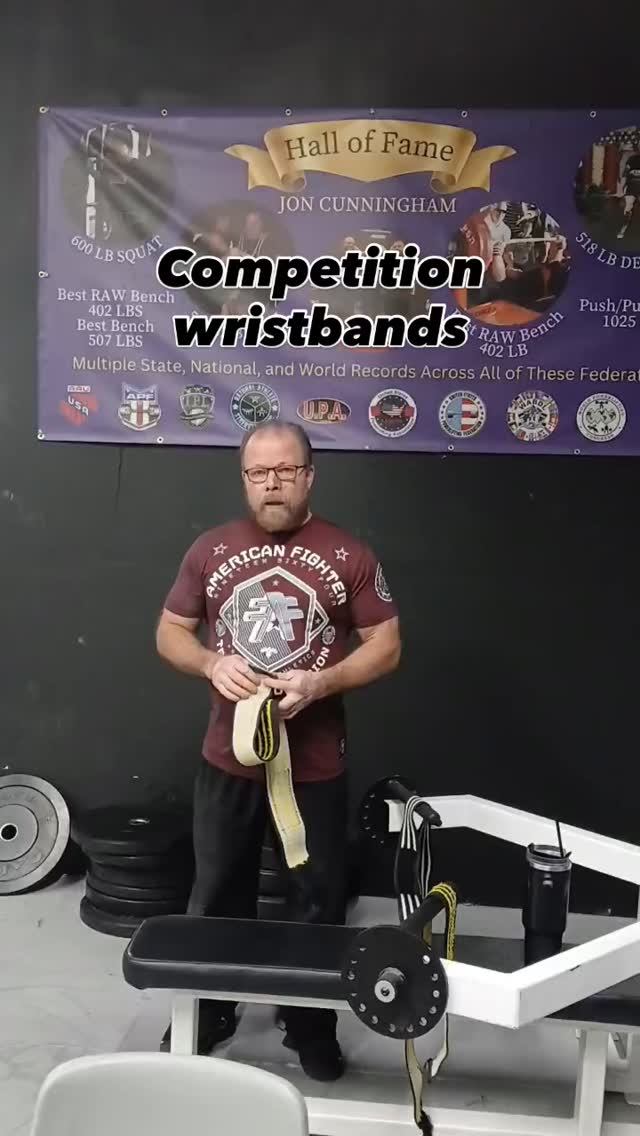 An amazing tutorial on wrapping wrists from the Hall of Fame Powerlifter @joncunningham3016
#gym #powerlifting #strengthtraining #utah #weightlifting