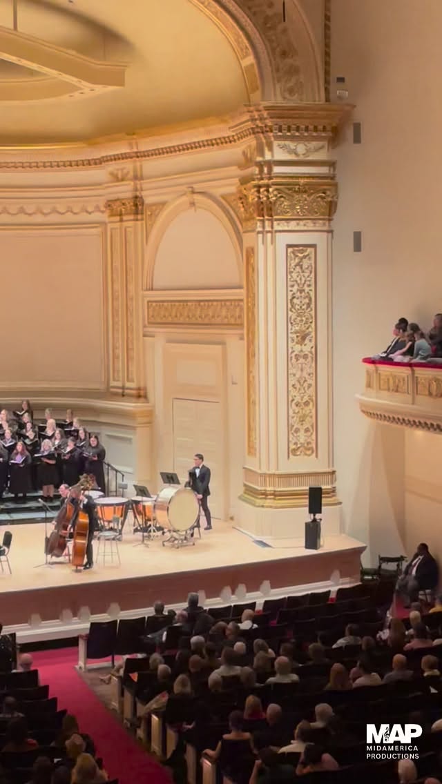 #tbt to Saturday, June 1, 2024 at Carnegie Hall of a powerful performance of Elaine Hagenberg’s Illuminare 🎶🌟
✨ Under the direction of Jennifer Lang, with soloist Ethan Ellis (tenor), and the New England Symphonic Ensemble, this inspiring performance featured the Greystone Singers, Saskatchewan Aurora Voce, and Saskatoon Acoustic Theory, joining together for a radiant evening of music.
#CarnegieHall #ChoralMusic #ElaineHagenberg #Illuminare #ConductorSpotlight #OntheMAP2024 #MAP2024