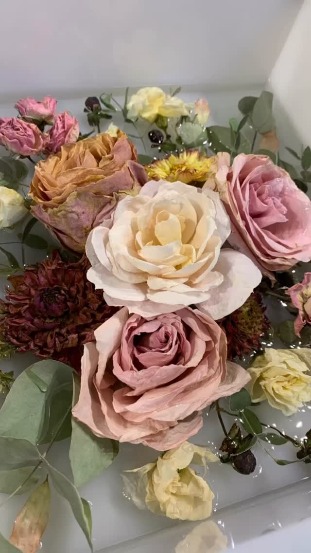 Resin update!
I'm back at it, creating another batch of coasters. My first arch block is curing, and my first real wedding arrangement is prepped. I'm excited and learning as I go which is definitely code for ‘making it up as I go along’…story of my life 😁
If you're a brave bride-to-be or looking for a unique wedding gift, send me a message. I'm offering special intro rates for my first Guinea pigs... err, I mean, valued customers.
#rossonwye #herefordshire #gardenshop #shoplocal #visitrossonwye #rossvegas #wedding #herefordshire #giftideas