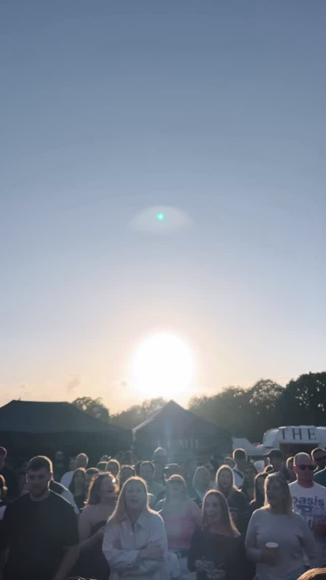 2025 is the year of change, with a lot of creation energy and bringing in something new.
Often that means having to let something go to make space…
What are you creating or birthing this season? Maybe the seeds were planted earlier in the year and now things are beginning to come to fruition?
Journal around this and ask what ‘new’ is coming into your life or business. When it’s ready to be shared, this becomes part of your marketing story 💗
#new #change #evolution #businessgrowth #expansion #businessmarketing #freelancermarketing #selfemployedcornwall #ethicalmarketing #contentcreation #creativeliving #freelancer