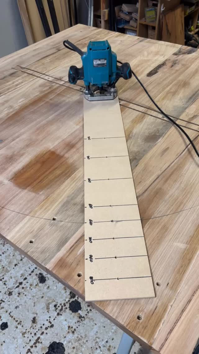 Round and around and around and around we go!!!!!!! Made a little router jig to be able to cut this @glencoetrade recycled messmate round table to size.. this little beauty will be matched with some black straw style legs and will be up for sale in the next week or so. If you are interested in this or any other custom pieces get in touch 👌
.
.
.
.
.
.
.
,
.
,
#interiordesign #bespoke #customfurniture #furnituredesign #bespokefurniture #furniture #homedecor #messmate #diningtable #diningroom #round #roundtable #rounddiningtable #ballarat #ballaratbusiness #ballaratsmallbusiness #melbournefurniture #melbourne