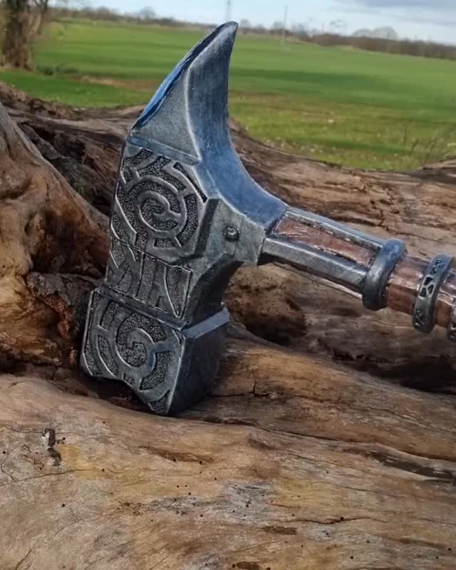 Channel the strength of a true warrior ⚔️
My handcrafted Skyrim Steel Hammer is ready.
75 cm of foam-forged might, lightweight, LARP-safe, and battle-ready.
On Sale £100 — only one available to ship now. DM to claim or bundle it later for a deal.
#Skyrim #LARP #cosplay #foamprops #handcrafted #propweapon #fantasyforge #larpsafe #propmaker #ttccraftworks