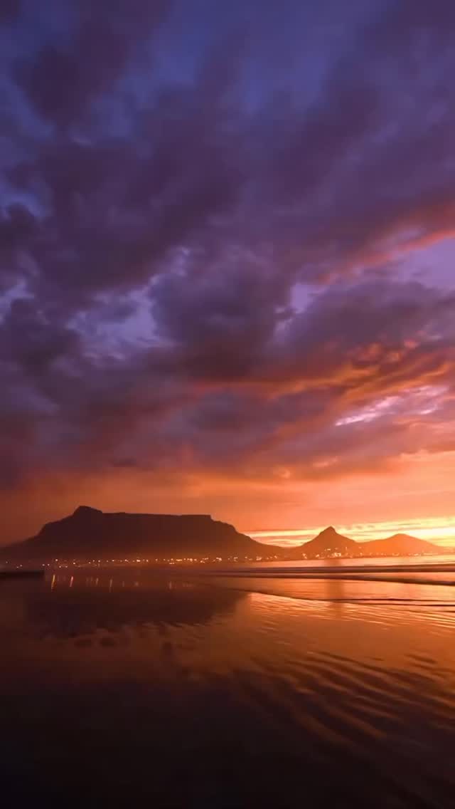 Cape Town at its finest ❤️
🎥: @kris.goes.traveling