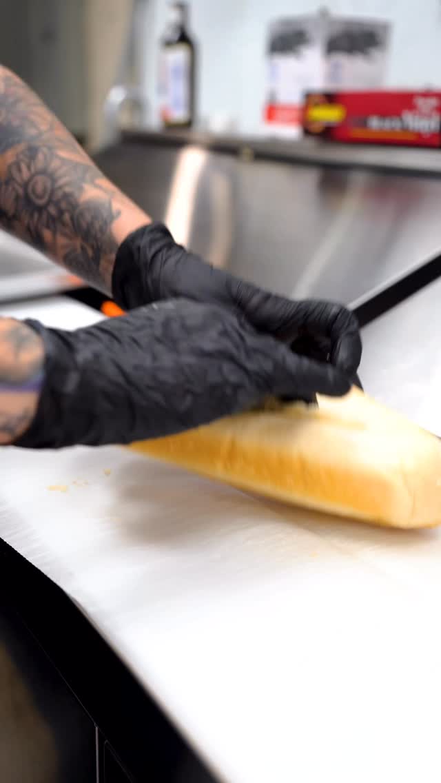 🥪 Big flavor, local vibes. Find Tubby’s Sandwiches now inside Vinery Market! 🛒
📍 3976 Pelham St, Dearborn Heights, MI
☎️+1 (313) 562-2880
⏰ Open 7 Days