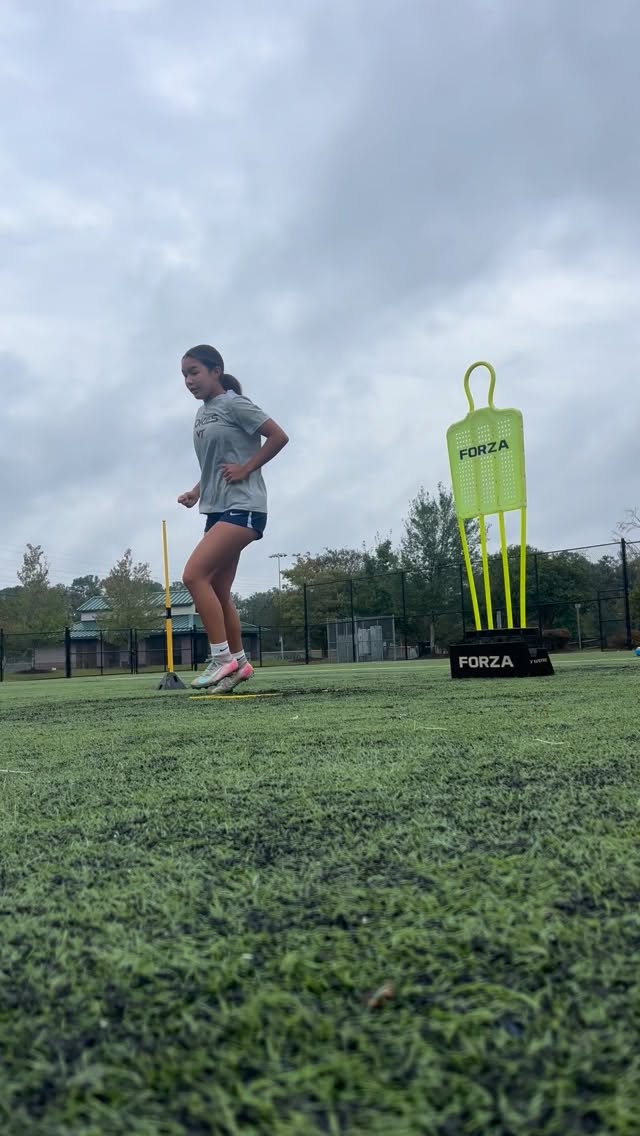 Great morning session for some defensive work with @alexa_dao3.
Gain Confidence, EXCEED ALL EXPECTATIONS!
We work, we grow 🔥💪🏼⚽️
#DefensiveWork #SoccerTraining #PlayerDevelopment #ConfidenceBuilder #ExceedExpectations #SoccerGrind #WorkAndGrow #NextLevelSoccer #TrustTheProcess #SoccerMindset #SoccerSkills #EliteTraining #SoccerDefense #FootballDevelopment #GrindMode #GameChanger
#SoccerLife #ballerswork