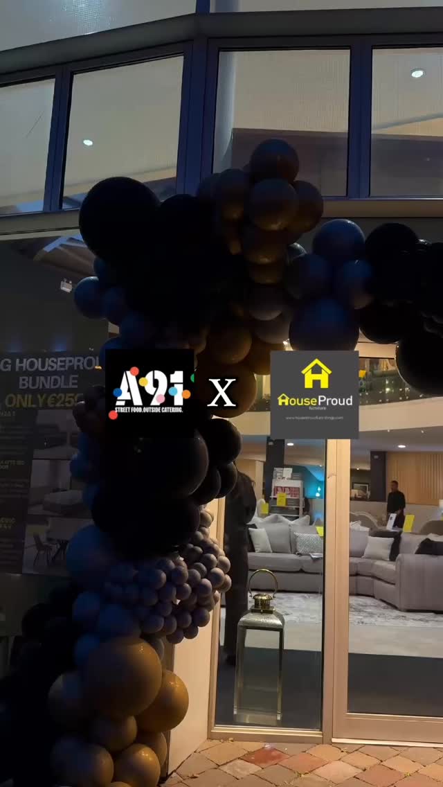 On Thursday our A91 Streetfood truck joined @houseproudf for the launch of their brand new kitchen design centre 🙌🏻🙌🏻
Here’s a recap of how the night went 🦞🍾🍴
To book us for your event:
📞0871928617
📲www.a91streetfood.com
#outsidecatering #catering #streetfood #a91streetfood #alwaysmoving #atyourhome #dundalk #anyevent #food