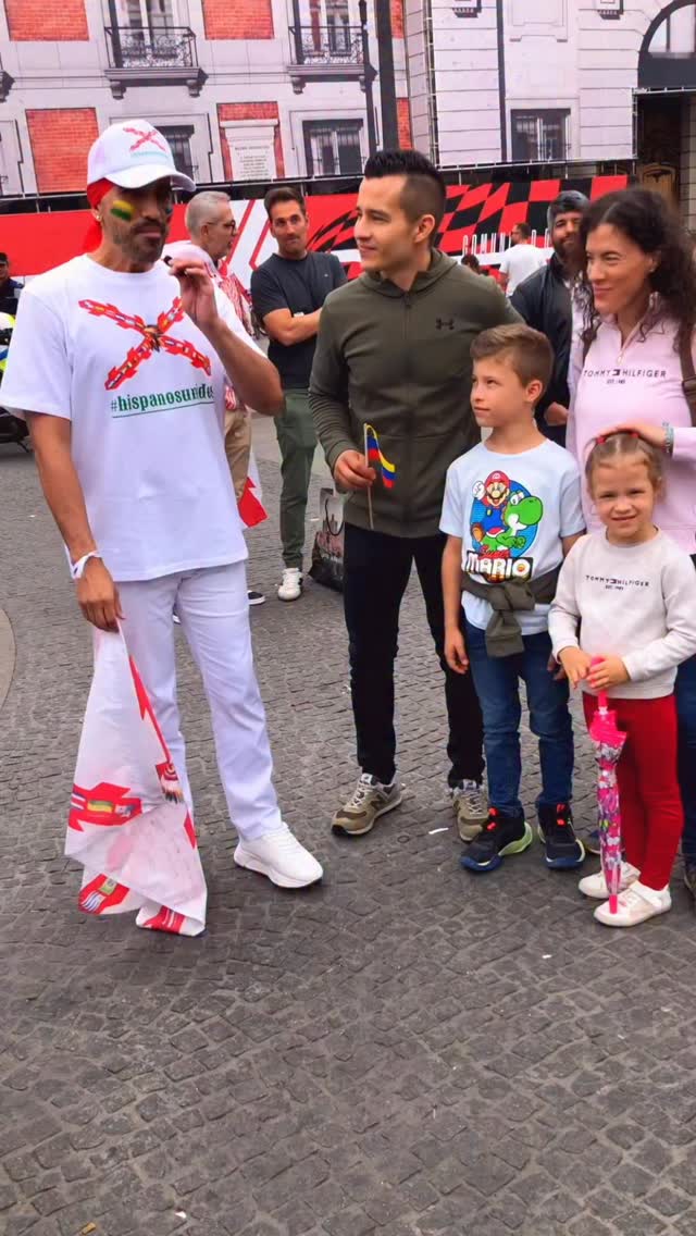 Hermosa familia hispana 😍 #hispanosunidos #hispanidad #hispanos #venezuela #españa