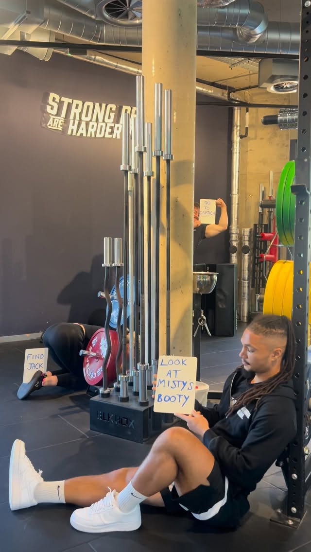 Here at The Strength Room we have a coached floor in peak hours 💪🏽
If you want to get the most out of your personalised training sessions turn up in the below times and Coach Conor, Jack, Milo or Misty will be there with their expert skills 🔥
Monday to Friday:
- 06:00-08:30
- 11:00-13:00
- 17:30-20:30
#TSR #coaching #strength #community