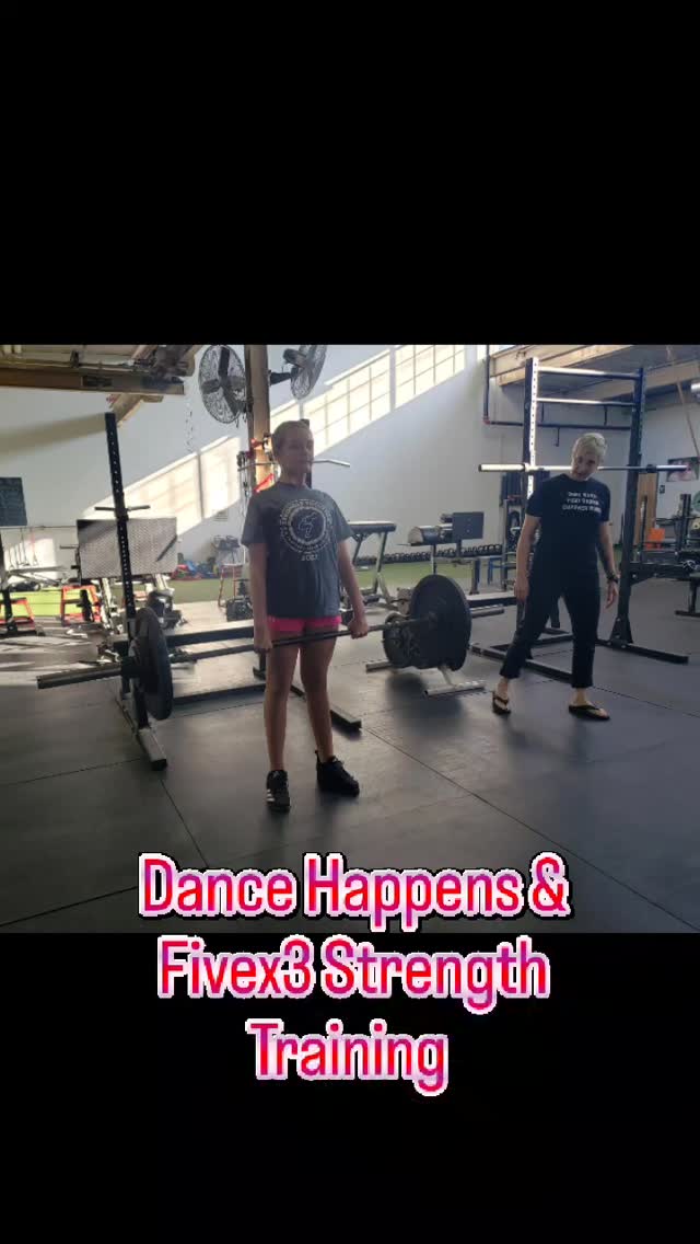 DHI dancers in training with Ms. Emily @fivex3
Open enrollment for our
session I classes.
Accepting new students as young as 3 years old.
Register Today!!
Link in our bio.
#makingdancehappen
#makegoovehappen @dancehappens & Spread the LOVE 💜
#baltimore
#DHI4L