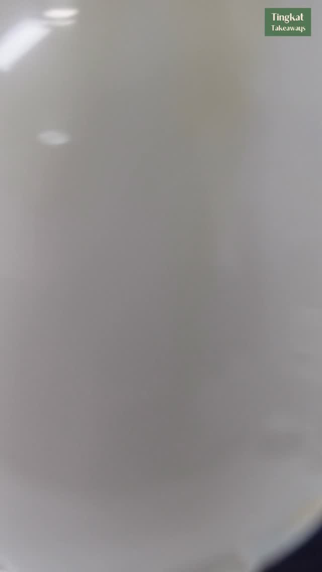 Ever wondered who actually started our kopitiam culture? 👀
Believe it or not, it was the Hainanese community. They came to Singapore a little later than the rest, and many worked in colonial kitchens back then.
That’s where the magic happened, they took what they learned and gave it a local twist. Buttered toast. Kaya. Strong kopi roasted with butter and sugar. Voila!! Our OG breakfast set was born. 🥖☕️
What started in small kitchens slowly became part of everyday Singapore life. And honestly? It’s still the best way to start your day✨✨
🎥 In collab with @kimguanguancoffee Let’s dive into the story behind our morning cuppa!
#sgkopitiam #hainanese #kggcoffee #kopiculture #singaporeheritage #kayatoast #localculture #foodhistory #madeinsingapore #tingkattakeaways #intangibleculturalheritage #passionmadepossible