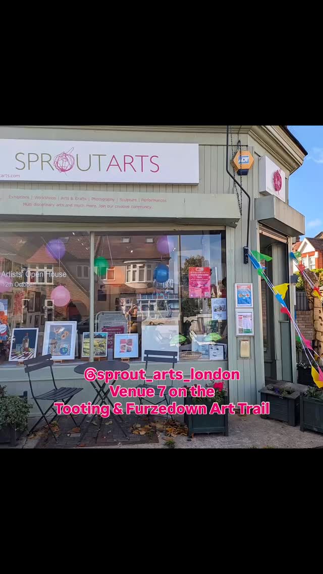 Respect to @sprout_arts_london for curating such a lovely group artist members’ show for this year’s #wandsworthartistsopenhouse. Great work and lots of artists in the show are also opening their own studios too.
@welcometowandsworth
@margo_random_art
@vtaylor_art
@chrislessware
@sandrinevivesrotgerphotography
@lucindadenningpaintings
@furzedownartstudio_photography
@millyandmax1
@gtroberts_photography
@petersolari
@mariastoreyprints
@amandablundenart