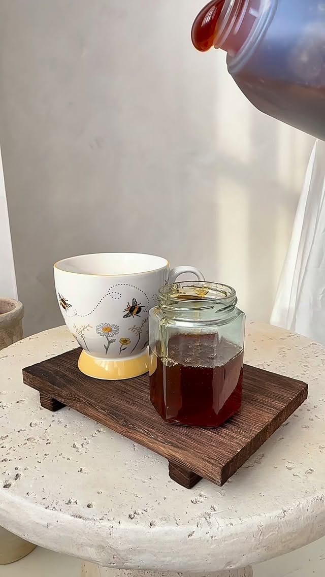 Keep the cold away, the natural way! Al-Saeed COās Yemeni Sidr Honey is known for its antibacterial and healing properties for centuries. Add it to warm water, drizzle it on your toast, or take a spoonful daily. Let every drop wrap you in warmth from within. Available at www.alsaeed.co.
.
.
.
.
#alsaeedco #honey #fyp #viral #satisfying #instagram #healthy #gym #yemenisidrhoney #asmr