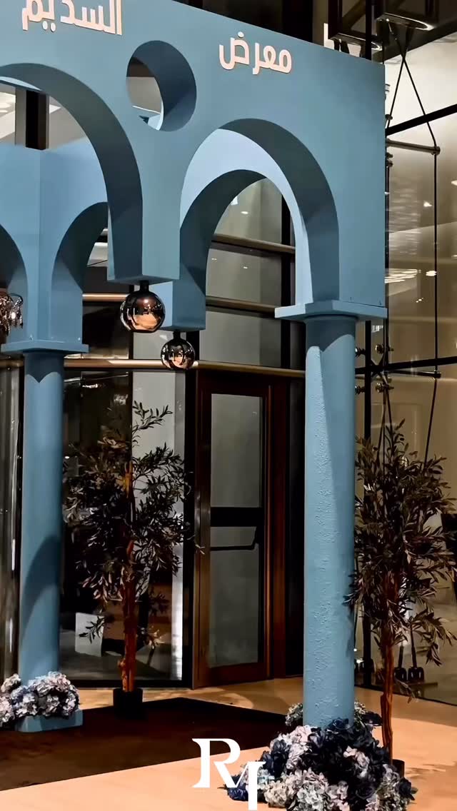 لو تبين تبرزين فالدوام أو الجامعه وتكونين مميزة ✨
عبايات LURANA هي اختيارج الأنسب 🖤
#LURANA #عباية #ستايل #الإمارات #ابوظبي