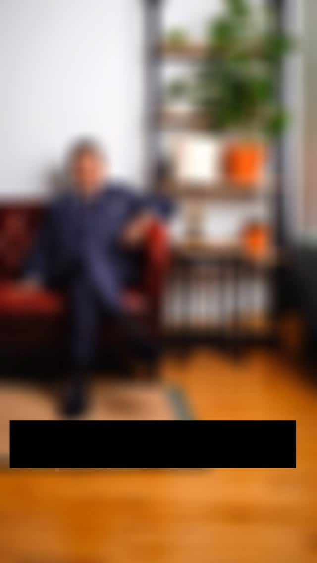 Szeretnél egy reális és “föld önjáró” stílustanácsadót!?
Itt vagyok neked a facebookon, instagramon, TikToKon, blogon.
Természetesen személyesen!
Nincs vakítás, nincs felesleges duma, csak te vagy a központban.
Kövess és keress!
Köszönöm, hogy velem vagy!
@tiborstiluslapja
#tiborstiluslapja #stílus #stílustippek #stílustanácsadó #tsl #ugoditibor #fashionblogger #stílus #mfw #pfw