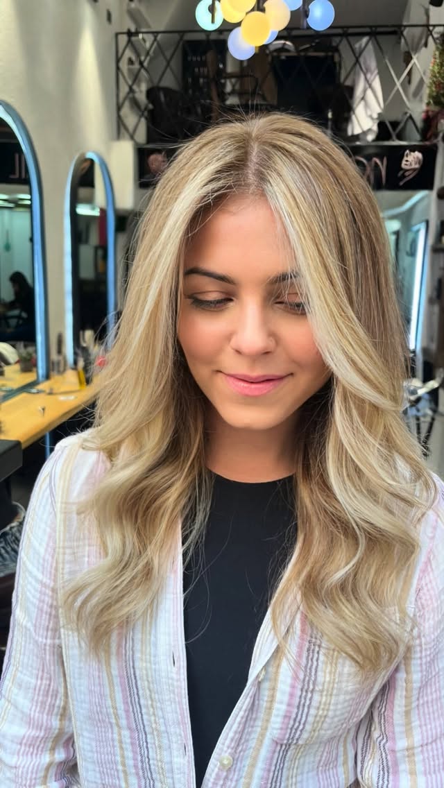 #kesfet #hair #ombre #keşfetteyiz #balyaj #yasinaydinhairandbeautysalon #sizde kaliteyi en uygun fiyat ile arıyorsanız bizimle renklenebilir ve bize ulaşabilirsiniz