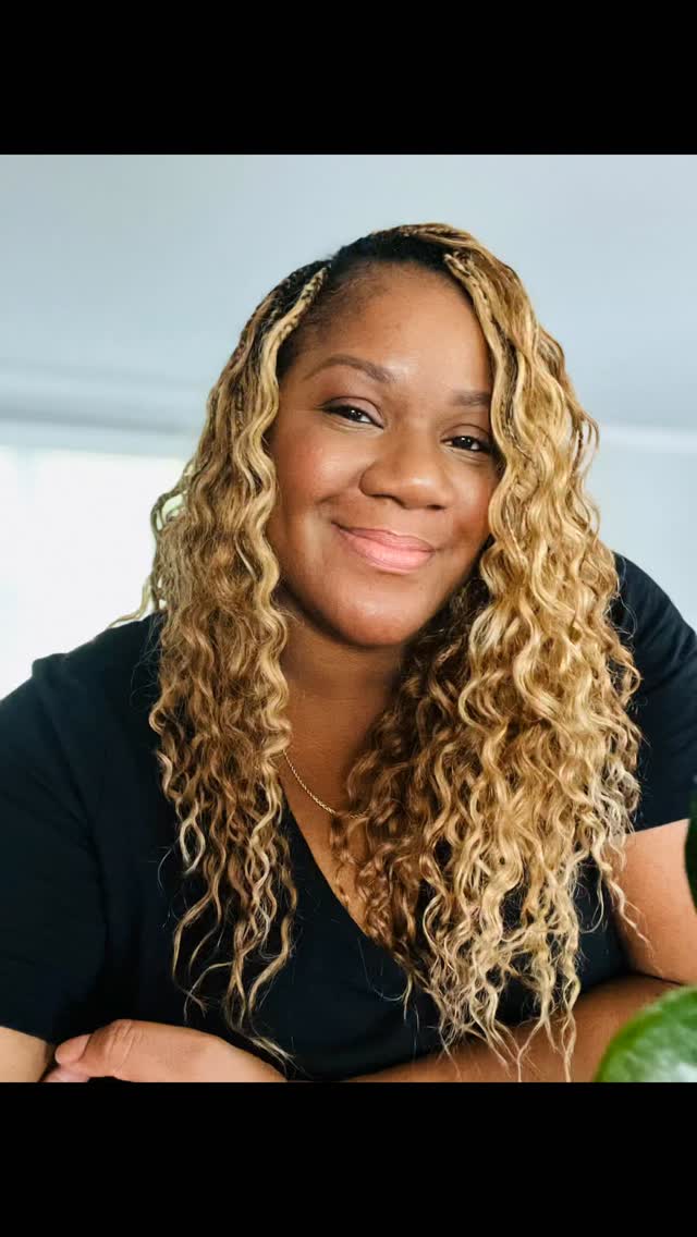 Same Client, Different Looks! 😍
•
•
•
Book your Consultation Today & Let's get started on your Corrective & Protective Style Journey
•
www.dmvprobraids.com/vbc
•
•
Like, Comment, Share or REPOST 🙏🏽💕
•
•
•
#dmvprobraids #sewins #dmvquickweaves #quickweaves #dmvbraids #dmvponytails #dmvbraiders #healthyhair #dmvstylist #dmvbraids #healthy_hair_journey #dmvhairinspo #ProtectiveStyleinspo #correctivestyling #flipoverfulanibraids #reels #reelsinstagram #wishpic #HealthyHairjourney #dmvbraider #dmvbraids #explorepage #BraidInspiration #Dmvbraider #explore #dmvbohobraids #mdbraider #Blackhairgoals #hairinspo #braidinspo #knotlessbraids #explorepage