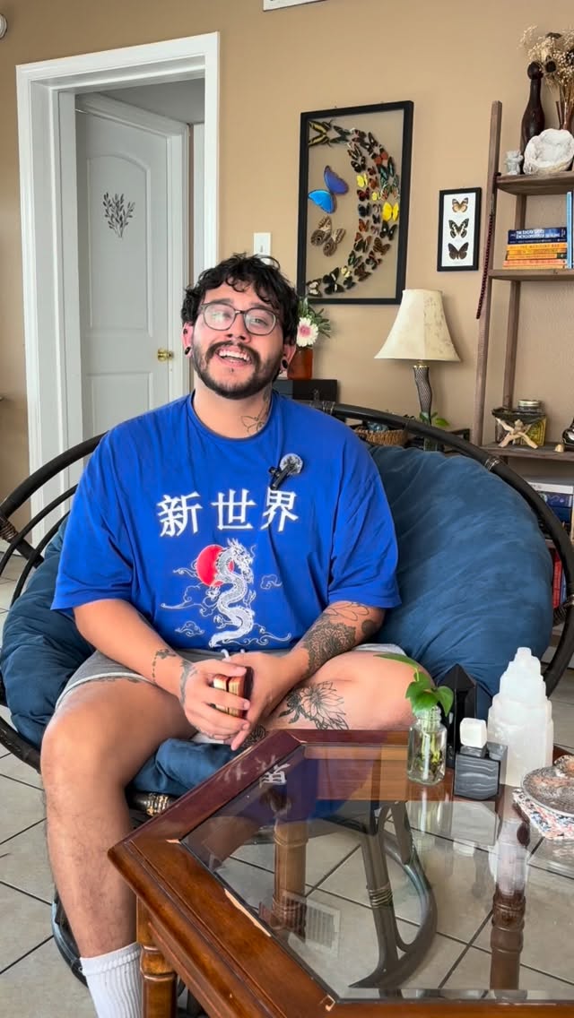 Happy Tuesday friends!☺️
This week invites us to slow down and take a breather. This can manifest as tiredness, low energy and perhaps even some overwhelm. The energy of the number four reminds us that our rest is sacred and protected. Justice can bring in some major shifts throughout the week, this can indicate something to do with fairness, relationships and overall mental wellbeing and balance. Keep in mind that although change and growth is difficult it can also be much easier when we surrender to the process and simply let go. Be adaptable, malleable and take control where you can.
If this weekly check in resonates, drop a comment below! If you’re wanting to dive deeper, you can always book a reading or healing session on our website (LINK IN BIO).
Thank y’all for the support, we deeply appreciate y’all!
w/ luv
Sol & Root Wellness ☀️🌳