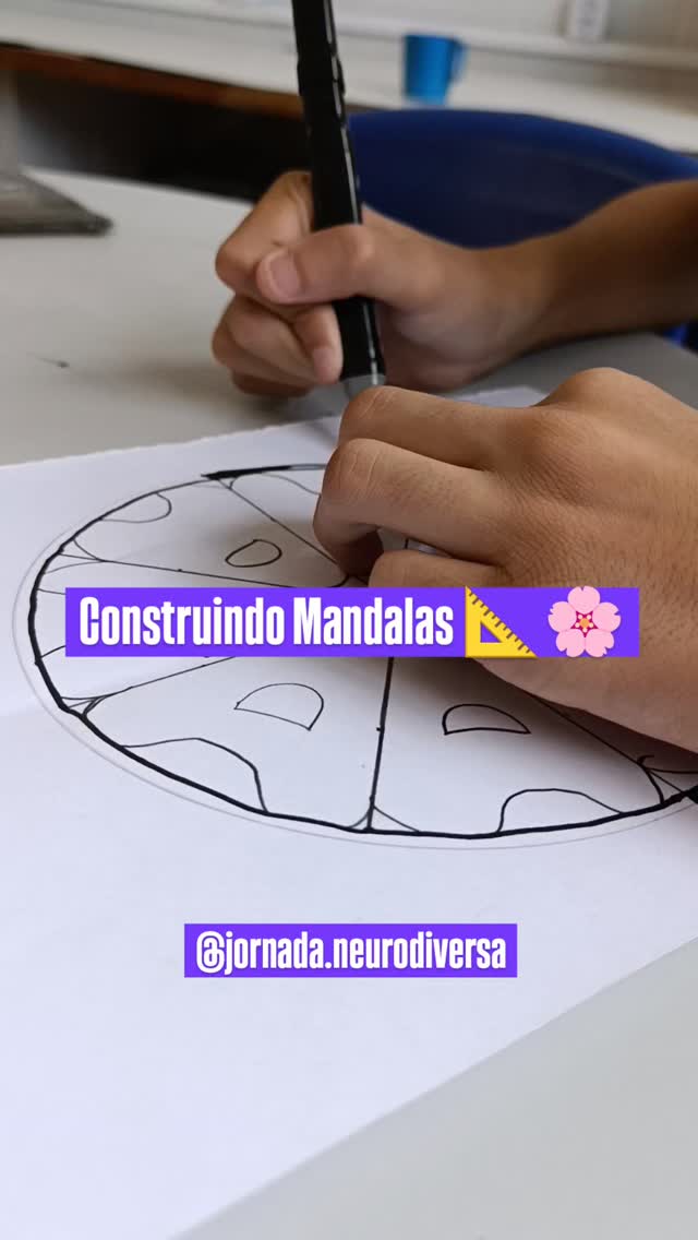 Construindo Mandalas da letra do nome 📐🌸 Uma atividade que une arte e geometria!
#JornadaNeurodiversa #AEE #Inclusão #EducaçãoInclusiva #Autismo #TEA #DI #Arte #Geometria #Mandalas