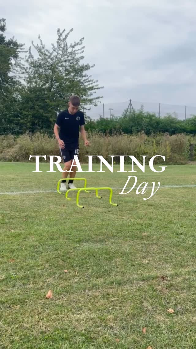 Focused training. Measurable progress. Lasting results. ⚽
▪️
▫️
▪️
IF YOU’RE INTERESTED IN THE TRAINING WE PROVIDE, GET IN TOUCH❕
📞 wa.me/447907384590
🔗 www.ebbselitecoaching.com
#PlayerDevelopment #FootballCoach #FootballTraining #1on1Coaching #PlayerDevelopment #FootballDrills #TrainLikeAPro #FootballSkills #FootballMindset #MiltonKeynesFootball