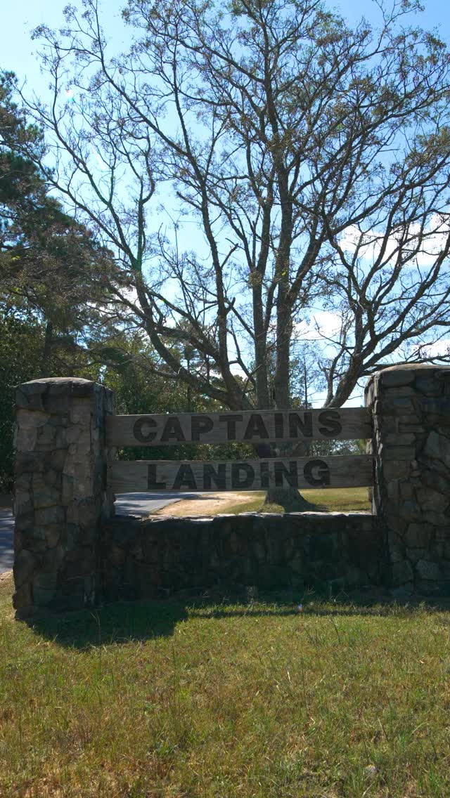 Access to the river ✔️
Floorplans from 1300-2500 sqft ✔️
Multiple lots to choose from ✔️
Rural but accessible ✔️
Semi-Custom build with lots of buyer selection ✔️✔️