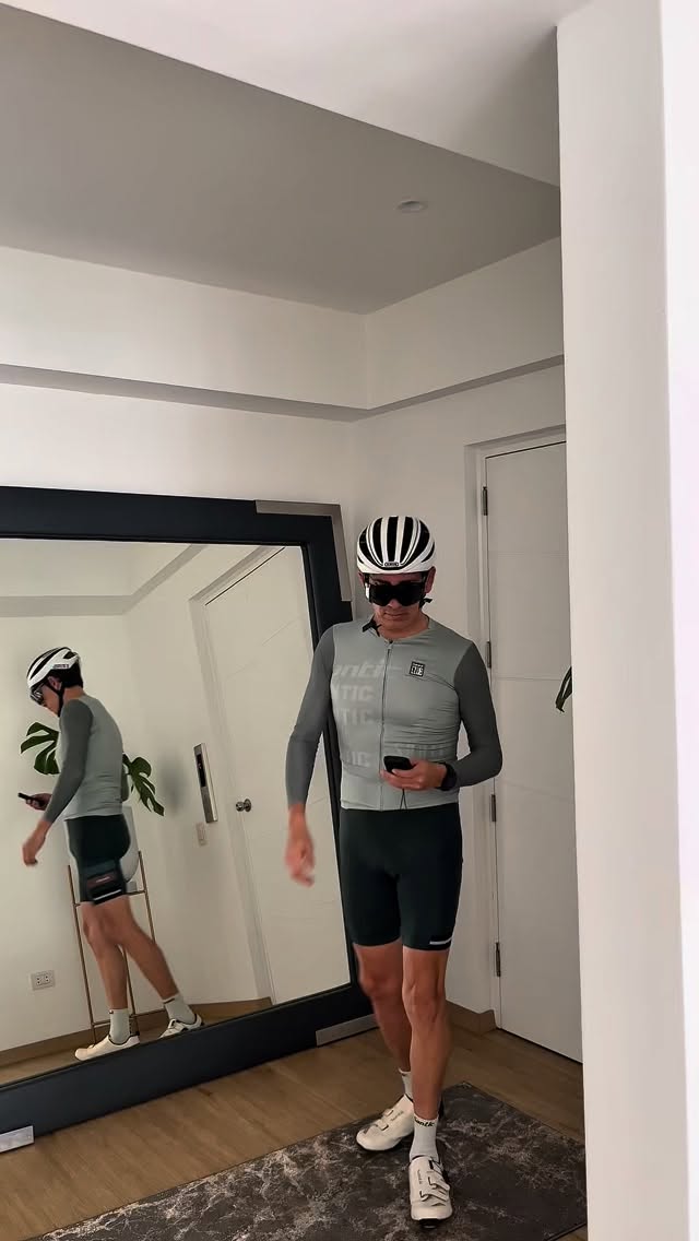 Escuchamos no juzgamos! 🤣
Encuentra tu ropa de ciclismo y hasta bicicletas aquí en Santic Perú 🇵🇪 🚴🏻
#ciclismo #rutera #santic #ciclismoconestilo #humor
📹 @kell.pasitochisme