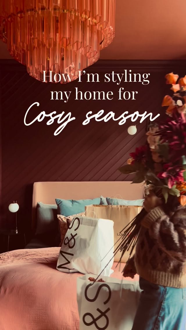 Ad. AUTUMN, OFFICIALLY ACTIVATED
How I styled my home for cosy season with @centremk – spoilt for choice picking out all the autumn trends. (Selects featured below 👇)
Simple updates can make all the difference – switching bed linens to soft brushed cotton, adding chunky knits and velvet textures, and mixing in all those rich autumn tones.
Focus on lighting too: create pockets of ambient glow by layering candles everywhere, up high, down low, and include warm autumn scents to complete the mood.
Because sometimes it’s the little swaps and extra layers that make a home feel truly seasonal.
PRODUCTS FEATURED
• Big vases – @marksandspencer
• Flowers – @primark.home
• Sofa cushions & bed linen – @marksandspencer
• Bed floral cushions, pink fur cushion & corduroy bolsters, striped blanket – @hmhome
• Scented candles – @primark.home
• Silver candlesticks – @hmhome
• Brown dish – @hmhome