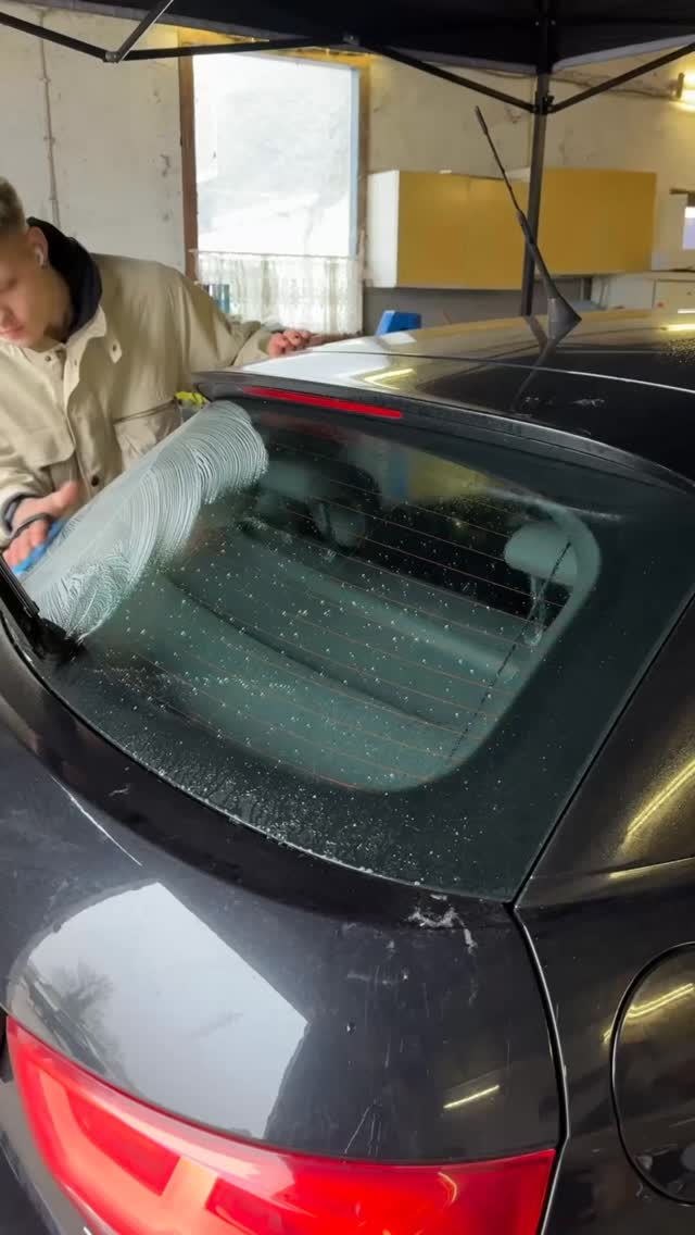 Een auto is net een woonkamer. Zorg er daarom voor dat je in stijl rijd🫶🏻 met volledige comfort. Hiermee wil ik je graag helpen! Vraag nu een offerte aan via de website