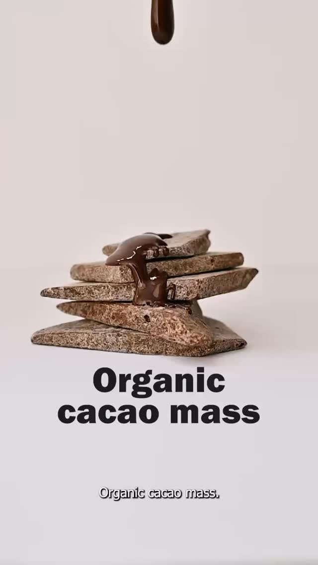 Organic cacao massβ
ππ»
It all begins on our farms in Ecuadorπͺπ¨
Hand-harvested.
Carefully fermented.
Carefully sun-dried.
A clean, lot-by-lot process that becomes cacao mass tasting of true originπ±π±
Grateful to see it come to life in the hands of innovators like @lovechock_official π«π«
#CacaoMass #CacaoOrigin #Traceability #CleanProcess #FromFarmToBar #EcuadorCacao #singleestate