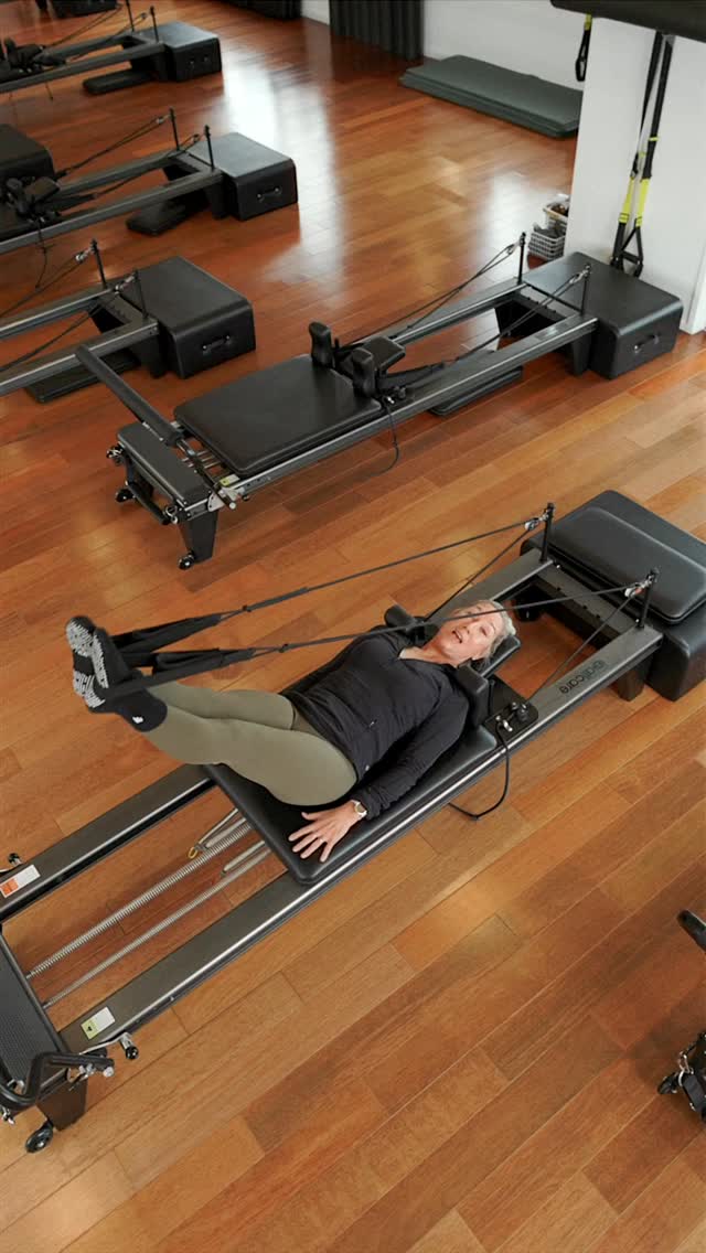 We ❤️ feet in straps!
Not only are feet in straps great for improving hip mobility, but these moves can improve our whole quality of life by helping us with our co-ordination, trunk stability and just generally connecting us better with our bodies….
What do you love most about feet in straps?
#StudioThreeGreyLynn #StudioThree #Movement #Boutique #Pilates #PilatesReformer #ReformerPilatesAuckland #PilatesAuckland #Barre #PilatesStudio
🎥: @videolabnz