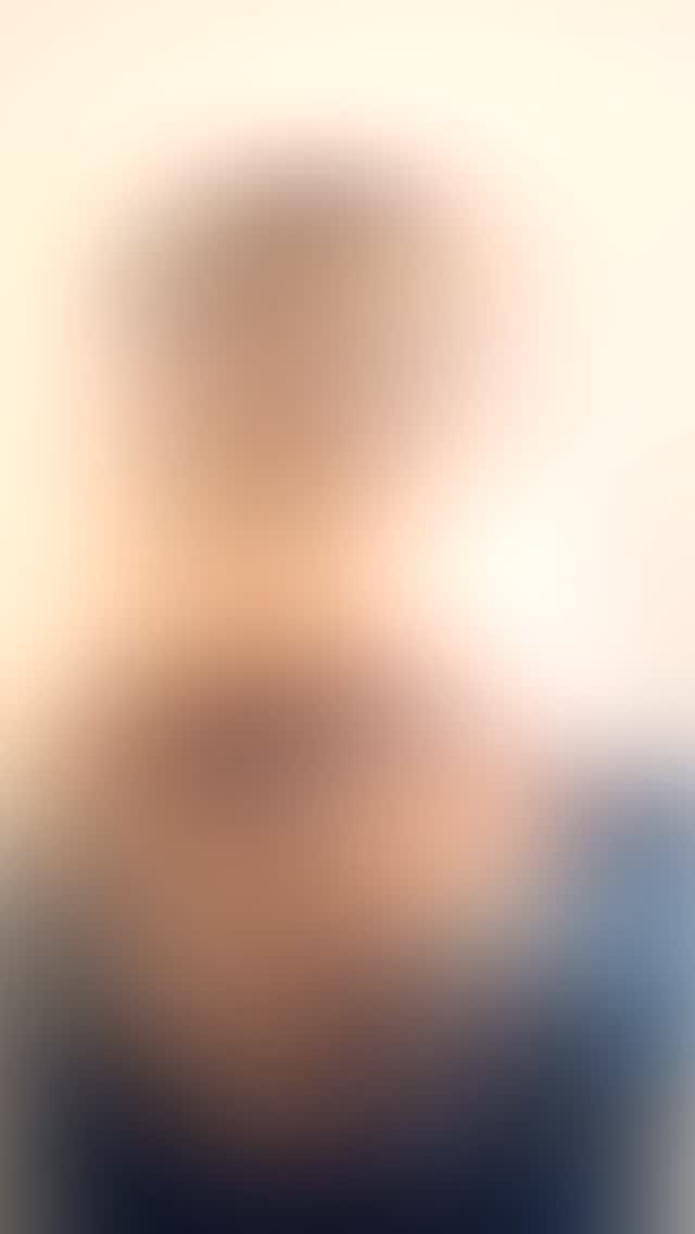 GET YOUR DREAM HAIR!
Vi kan inte annat än ÄLSKA den här förvandlingen med @bhbd på supersnygga @you.know.amanda 🖤.
Damn girl!
#frisörvästerås #bhbdextensions #frisörstockholm #redkenobessed #redkenshadeseq #redkenflashlift