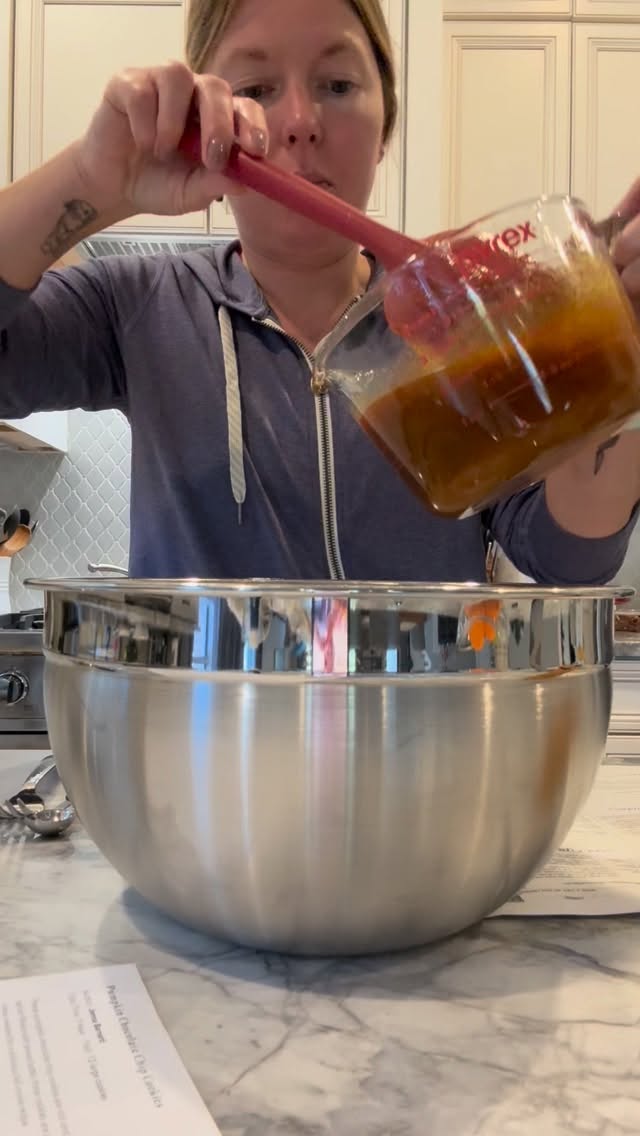 I’m not a baker. But I got an itch today after seeing @butternutbakery Pumpkin Chocolate Chip Cookies. Now these aren’t pumpkin spice latte explosion. They’re basically the best chocolate chip cookie you’ve ever eaten and you can’t figure out why but you know that it is. Highly recommend heading to her blog and getting the recipe immediately. Now if you don’t mind, I have 20 cookies to eat.
.
.
#cookies #baking #pumpkins #pumpkin #pumpkinspice #yum #delicious #inthekitchen #homemade #homecooked #comfortfood #chocolate #chocolatechipcookies