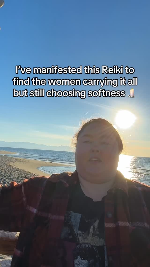 Iโm channeling Reiki at the ocean for the eldest daughters who were never taught rest, but are learning to receive. ๐
If this found you, itโs your sign to soften, surrender, and finally breathe. ๐ค
#eldestdaughter #reikihealing #softgirlhealing #cyclebreaker