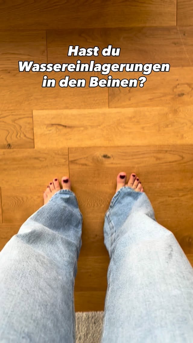 Kennst du das Gefühl, wenn dein Bauch einfach voll ist? 🫤 Wenn du dich aufgedunsen fühlst, Wassereinlagerungen hast und dich fragst, woher das plötzlich kommt?
Genau hier setzt mein Workbook von dis Ernährigscoaching an 💫
Ich zeige dir darin, warum dein Körper Wasser einlagert – und vor allem, wie du das ändern kannst. Ohne Verzicht, ohne ständiges Leiden, sondern mit Wissen, Struktur und Wohlgefühl 💧🤍
➡️ Hol dir jetzt dein Workbook auf unserer Webseite unter Shop und starte in dein neues Körpergefühl – mit Leichtigkeit, Energie und Verständnis für dich selbst.
#disernaehrigscoaching #wassereinlagerungen #wohlfühlen #bauchwehade #wissenstattverzicht #frauengesundheit #ernährungscoaching #gesundundleicht