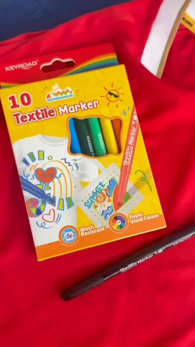 🤩✍️⚽️¡Firmas que se quedan para siempre en nuestro corazón ❤️¡Mucho orgullo!👏🏻🙌🏻
¡Vamos con todo, Panamá! 🇵🇦
🖍️✍️ Marcadores para textiles Keyroad
Cuesapanama.com
#cuesapanama #cuadernosbalboa #orgullosamentepanameños #panama #lasele #másde50añoscontigo