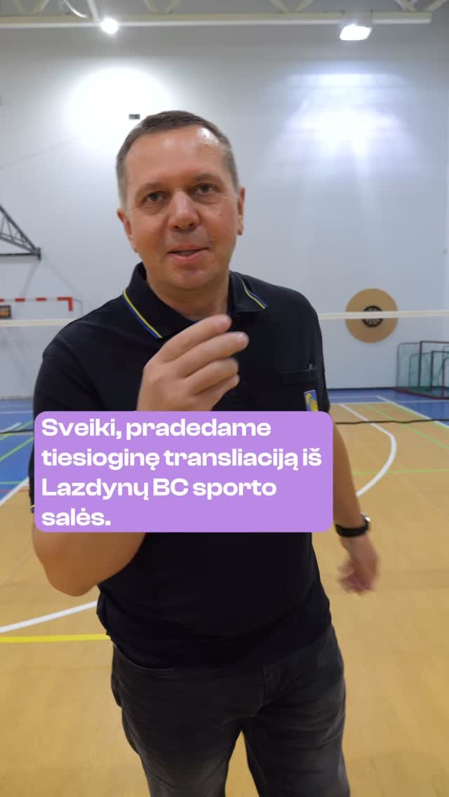 Susipažinkite su BC421 Lazdynuose! 🤔 Kai kurie galbūt net nežinojote, jog treniruotes organizuojame ne tik Šiaurės miestelyje, bet ir Lazdynuose bei Žirmūnuose.
Šįkart su jumis sveikinasi Lazdynuose lankantys žaidėjai, o juos kalbina šmaikštusis Vidmantas!
💜🏸
#badminton #badmintoncoach #badmintonlovers #badmintonlithuania #badmintonvilnius #lazdynai #vilnius #badmintonocentras #coach #play #sport #badmintonas #badmintonvideo