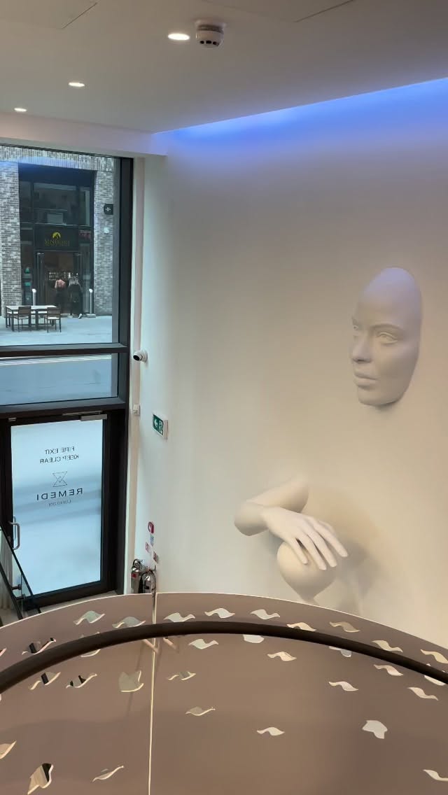 It was such an honour to be part of Master Your Mind at a space where I feel most at home, @remedilondon a beautiful evening of insight, healing and connection hosted in collaboration with @the.longevity.network.
The event opened with an inspiring panel featuring @marisapeertherapy @drtaraswart and @by.jonathanramalho exploring the power of mindset, neuroplasticity and self-healing.
I had the privilege of guiding the group through a grounding meditation & breathwork to help everyone arrive fully in their bodies before the talk, creating a calm, receptive space for what was to come.
Filmed for Beyond the Pill, an @amazonprime documentary on natural healing, the evening gently closed with a restorative Sound Bath l on Red light therapy mats!! It looked really cool!!
I love holding space for moments like this where science, spirituality & connection meet.
#WorldMentalHealthDay #MasterYourMind #PlaygroundOfTheMind #RemediLondon #MindBodySpirit #HealingSpaces #ConsciousCommunity #NaturalHealing #SomaticTherapy #Breathwork #GroundedLiving