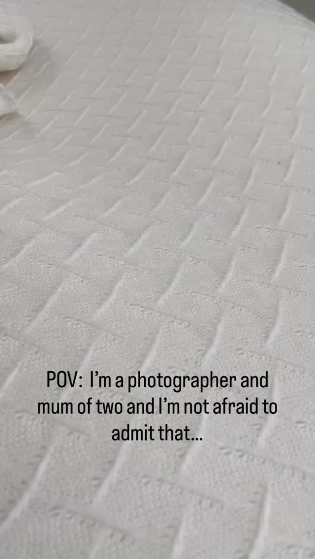 While all the newborns I photograph are adorable, I don’t get baby fever... because they’re not mine 😅
Honestly, I’ll snuggle your baby all day long, but at the end of the session I’m handing them back with zero urge to start over again. 😍
#newparents #newborn #newbornphotography #salisburynewbornphotographer #wiltshirenewbornphotographer #hampshirenewbornphotographer #amesburynewbornphotographer #winchesternewbornphotographer #rachelburnsidephotography #andovernewbornphotographer #tidworthnewbornphotographer #blandfordnewbornphotographer #warminsternewbornphotographer #bulfordnewbornphotographer