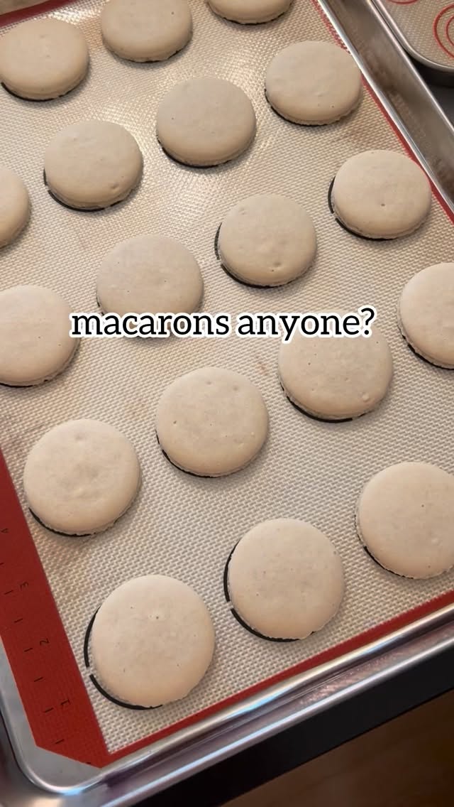 It’s a full load this round! 😍
#bakingwithneekta #glutenfree #dairyfree #sensitivett #homebakery #treatbox #macarons #fyp #viral #teenentrepreneur