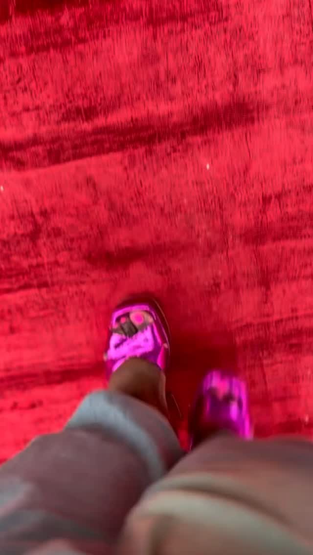 Listenn Sizz!
Not every step will be graceful — but it’s necessary.
You’ve spent too long keeping everyone else comfortable while losing pieces of yourself.
This chapter? You choose peace, clarity, and a chapter with your name on it.
Join me at the HeartSpaces Wellness + Lifestyle Brunch October 25 | Neiman Marcus Plano Come see what happens when you stop pretending you’re fine.
🎟️ Use code heartspaces1025 for $10 off General Admission or heartspacesvip1025 for $10 off VIP (limited time).
#HeartSpacesBrunch #SizzleBoldly #WomenOver40 #MidlifeUnfiltered #reels #igreels #explore #dallasbrunch #midlife #midlifewomen #wellnessbrunch #neimanmarcus #fyp