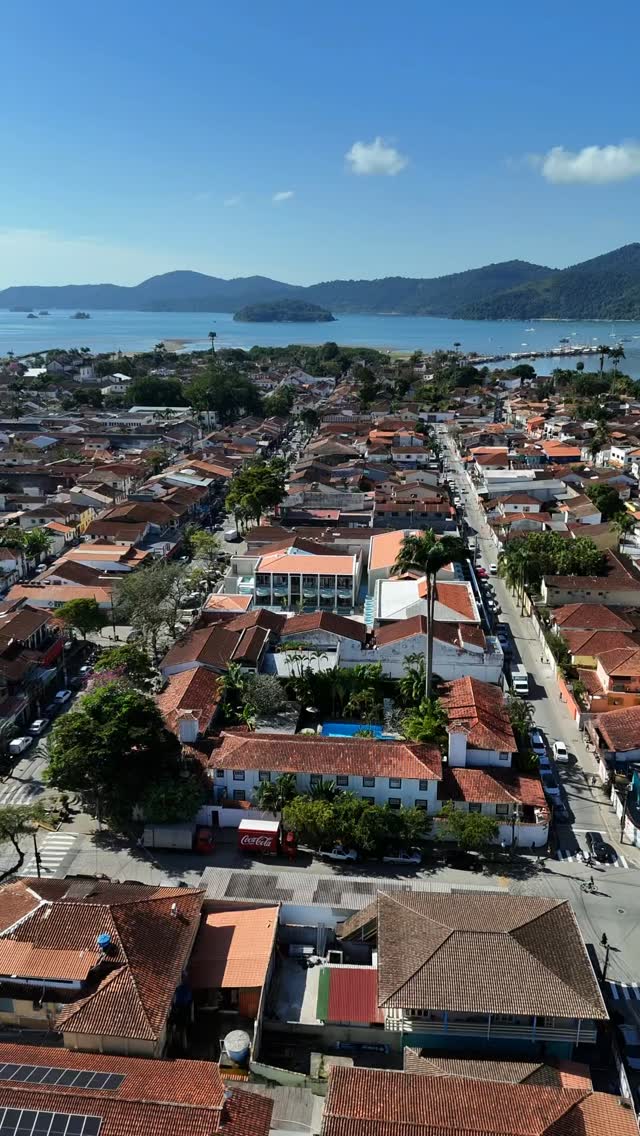 Sol, piscina, sabores e calma.
Entre o verde da pousada e o sabor do Peró, Paraty revela seu melhor ritmo: o da tranquilidade com alma brasileira.
⸻
Sun, pool, flavors, and calm.
Between the greenery of the inn and the taste of Peró, Paraty reveals its best rhythm: tranquility with a Brazilian soul.
#PousadaDoPrincipe #PeróOficial #Paraty #SlowLuxury #TasteAndStay