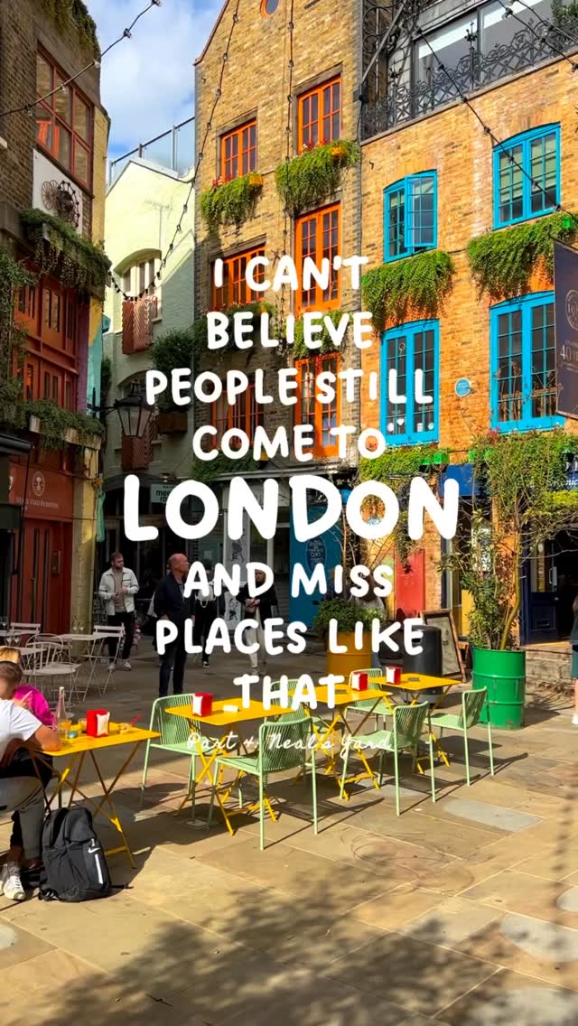 Colourful, beautiful, full of great coffee spots, restaurants & cute little shops, you probably missed it before but never again! This is Neal’s Yard and this rainbow oasis is actually hidden between the streets of Seven Dials right by Covent Garden! Most people don’t even know it’s there and yes, it’s not time to add it to your list and save the post if you haven’t visited it yet!
📍: Neal’s Yard.
#frenchquartermagazine #london #nealsyard