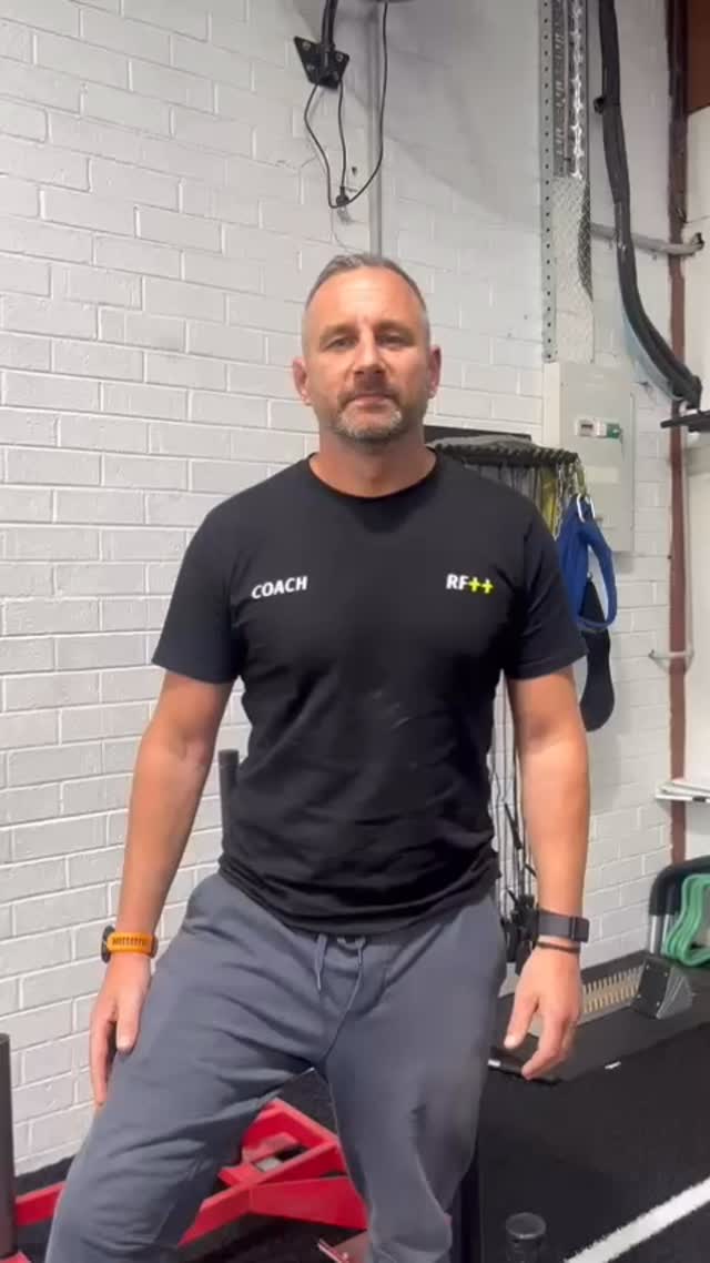 This weeks challenge🥴
5mins max distance with the prowler…the prowler is set at your body weight and score is total distance covered in 5mins😅
The prowler is 27kg…so if you weight 80kg, place 53kg worth of plates to make 80kg👌
Enjoy🤣