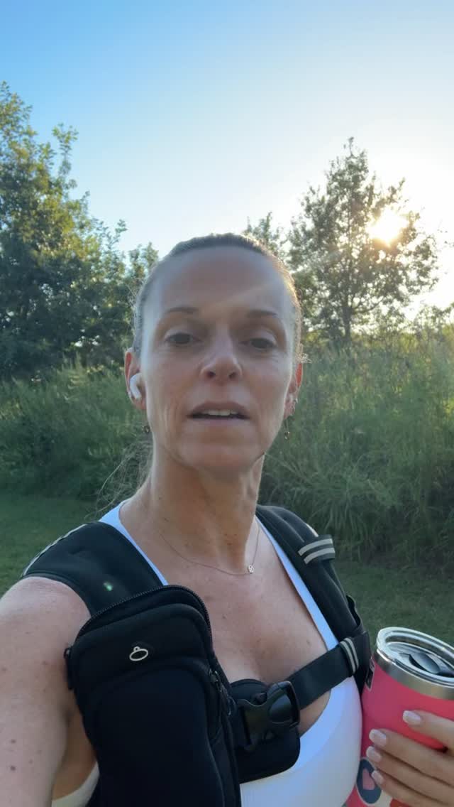 Just say “hi!”
Or you can get fancy and say “hello,” “good morning,” “How’s it going?” “Have a great day.” “Cute shirt.”
Don’t be afraid to make it weird or awkward, I promise it’s worth it.
You never know who really needs it .
#BeKind #FindThePositiveEveryDay #justsayhi