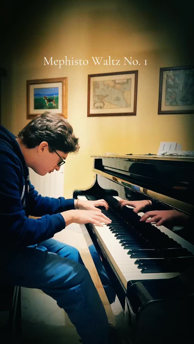 Practising Liszt - Mephisto Waltz No. 1 🎹
#musica #classicalmusic #music #pianist #waltz #piano #liszt #fyp