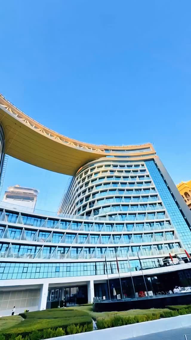 #westpapmbeach #dubai #luxuryhotels #thetwinsmedia #filmproduction #hotelvideo #dubailuxuryliving #dubairealestate #videography